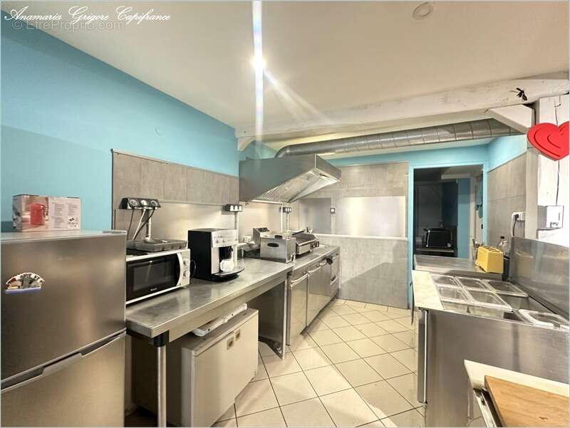 Commerce à COURVILLE-SUR-EURE