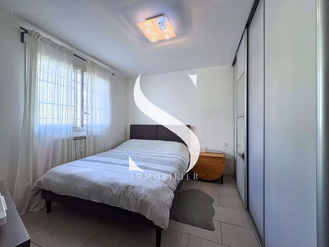 Appartement à VALLAURIS