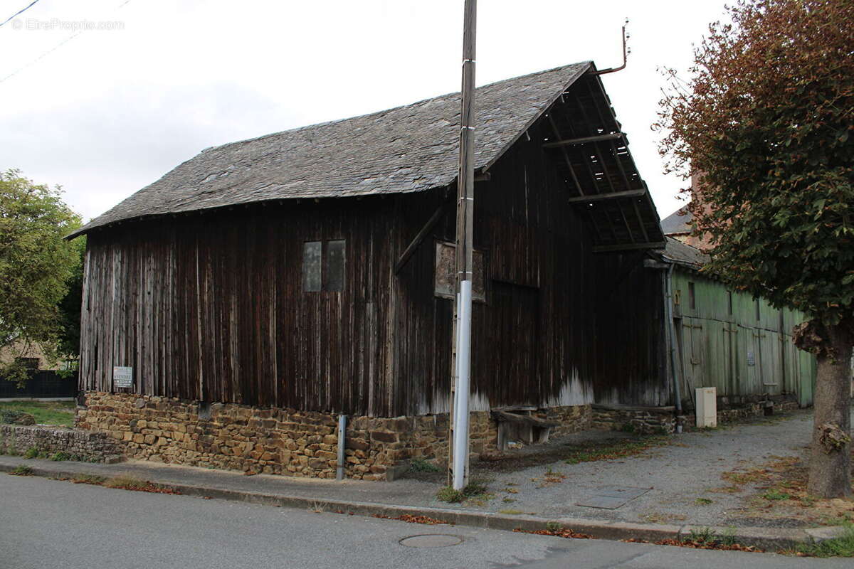 Terrain à LA GUERCHE-DE-BRETAGNE