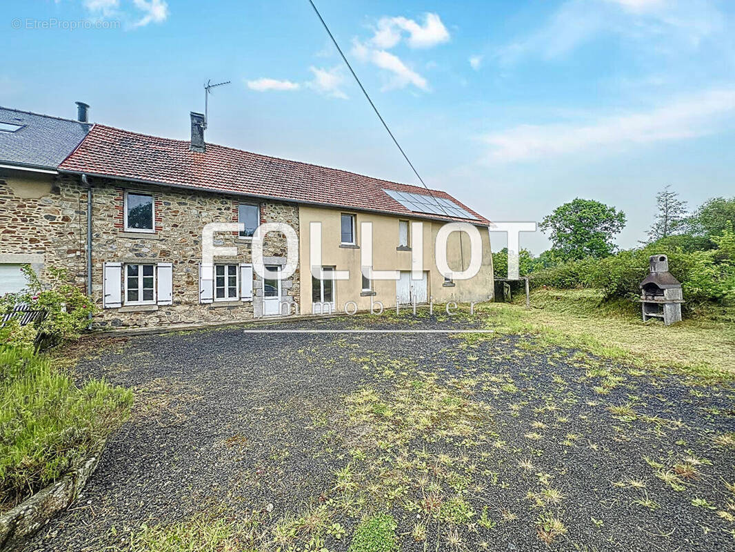 Maison à CERISY-LA-SALLE