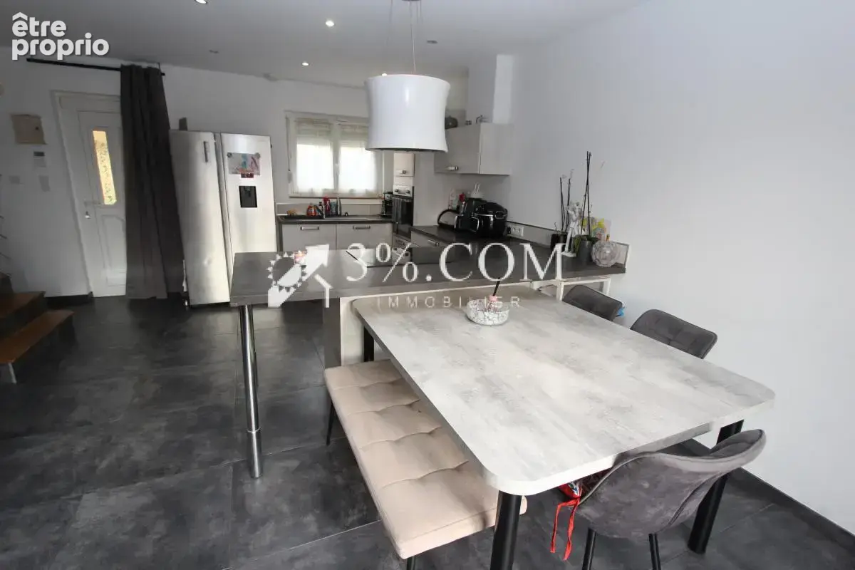 Maison 5 pièces 93 m2 - photo 2