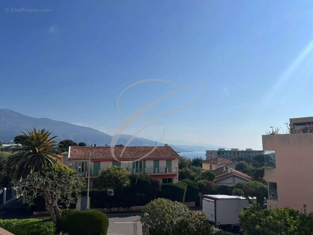 Appartement à ROQUEBRUNE-CAP-MARTIN