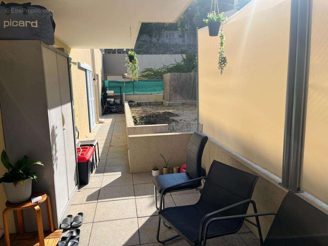 Appartement À Vendre F4 80 m² Terrasse Jardin Garage - photo 8
