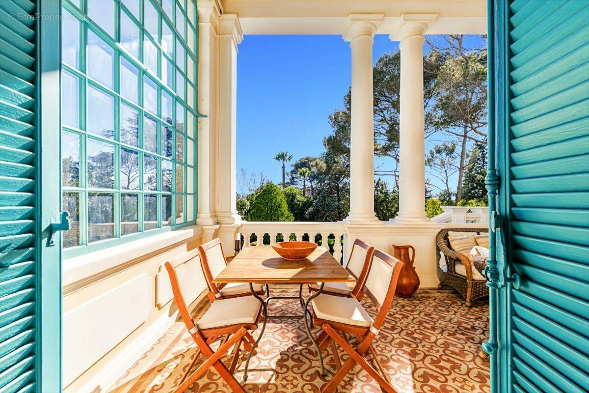 Appartement à SAINT-RAPHAEL