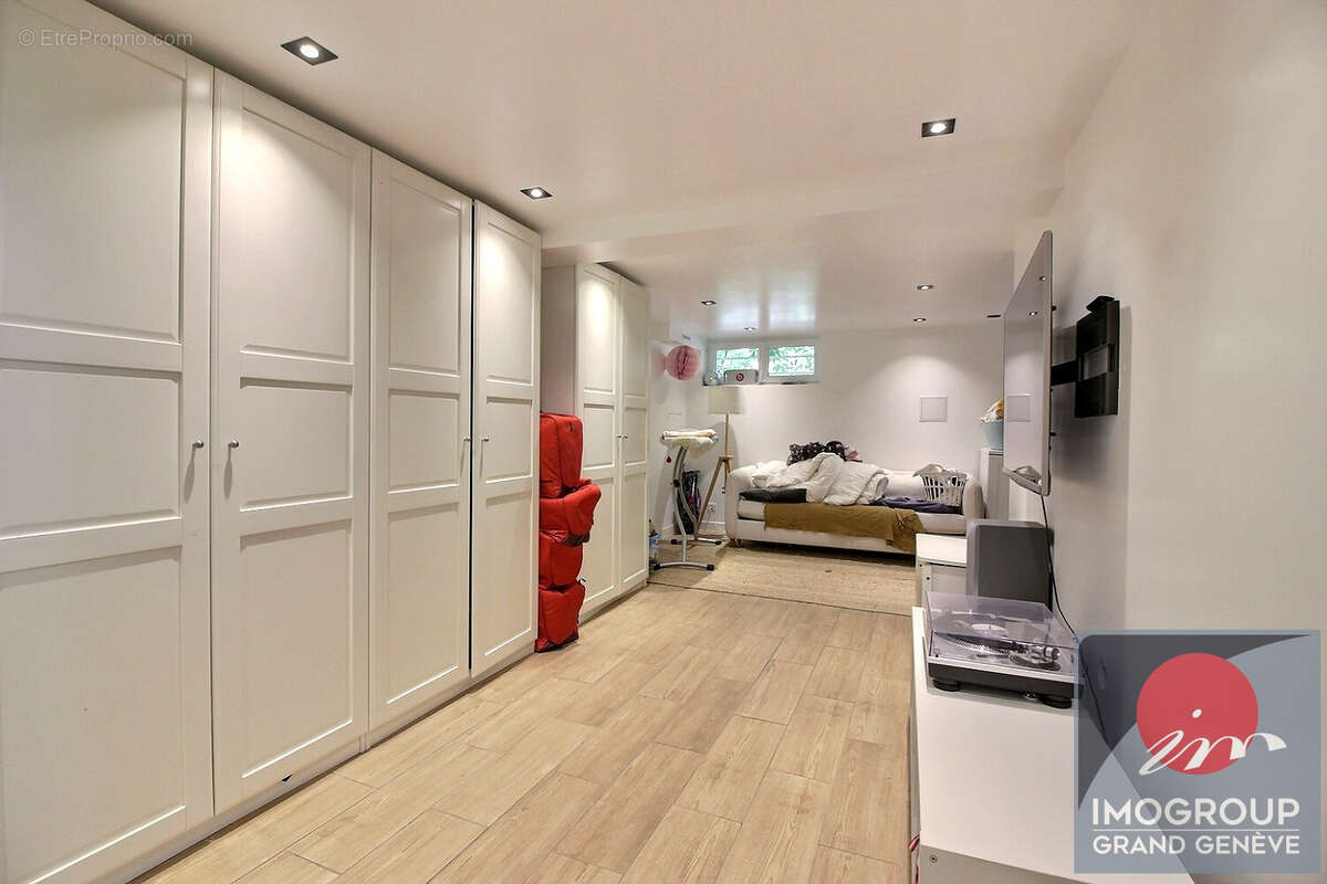 Maison à DIVONNE-LES-BAINS