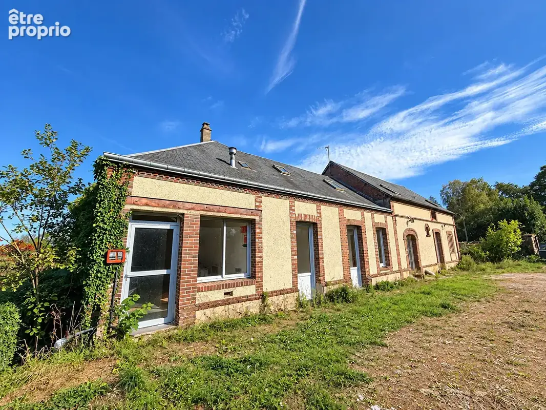 Ensemble immobilier proche Nonancourt 7 pièce(s) 210 m2 - photo 1