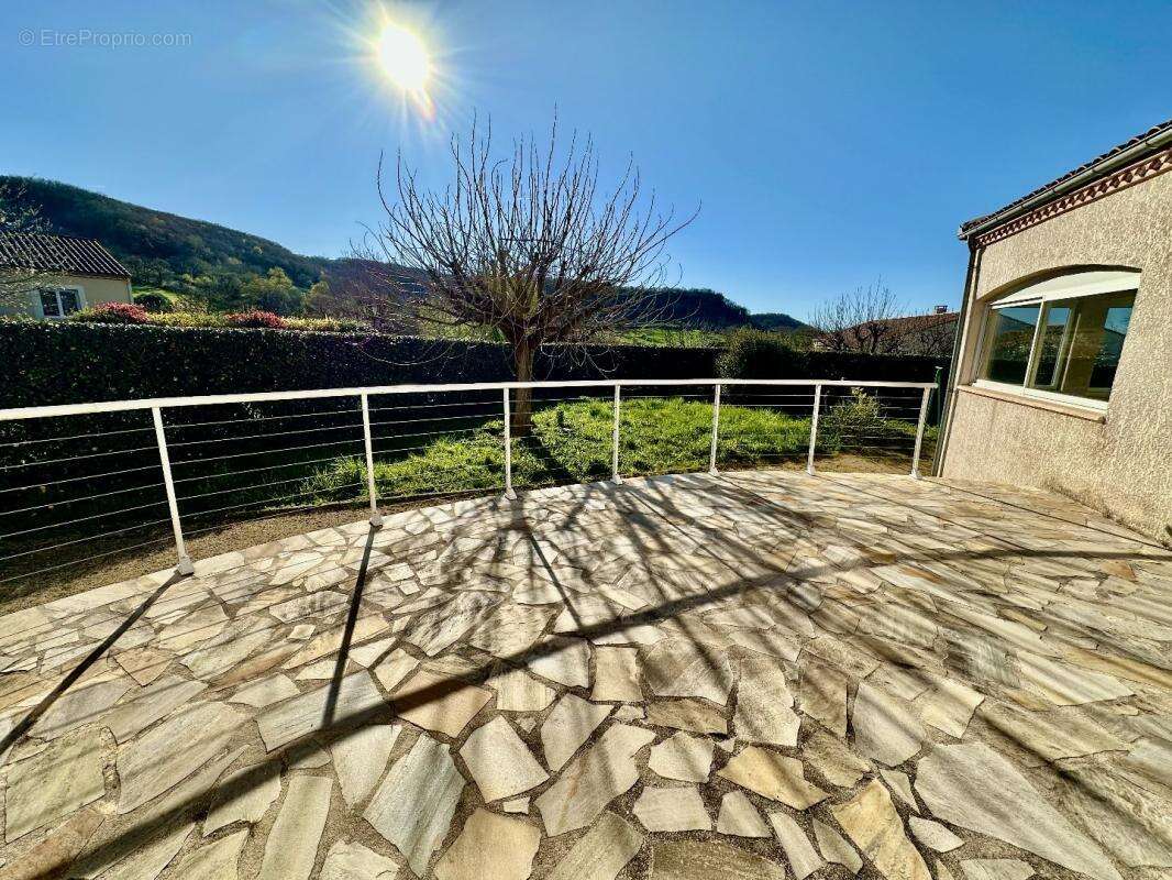 Maison à SAINT-CERE