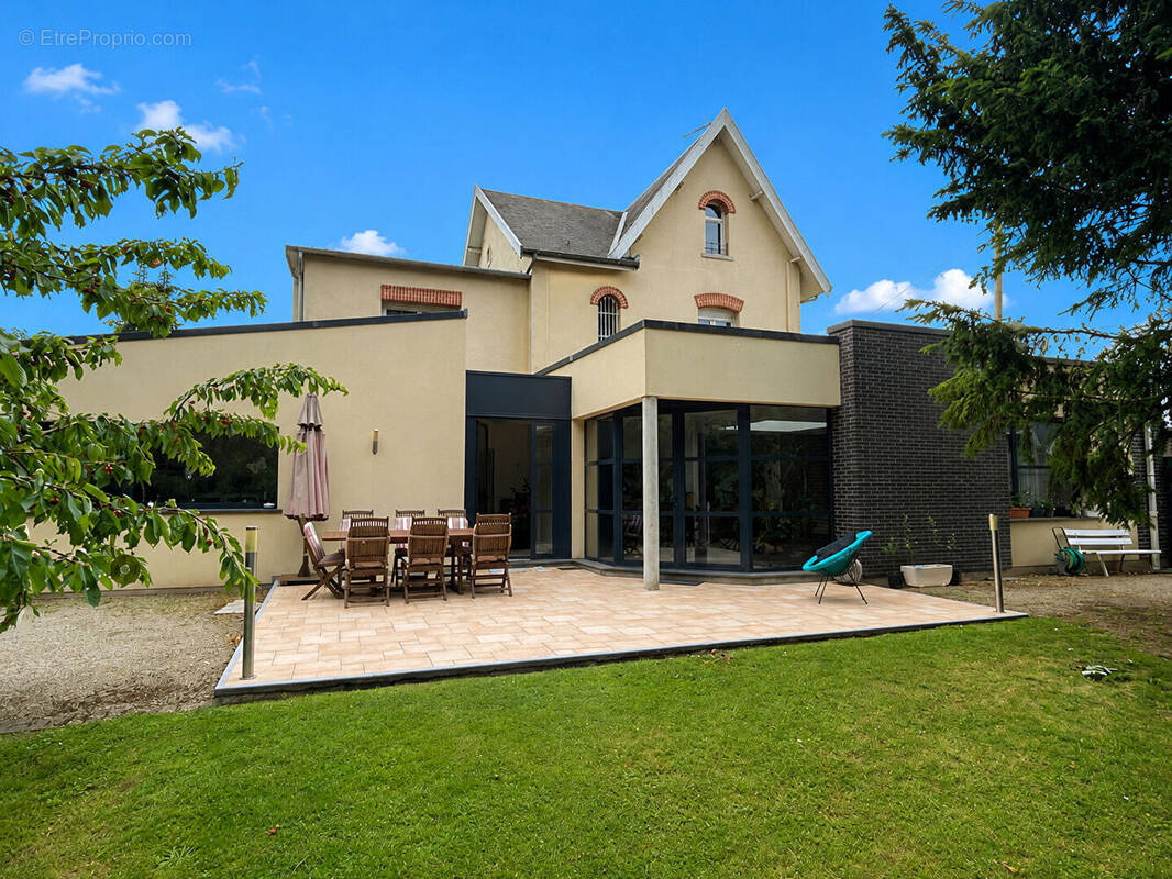 Maison à HERSIN-COUPIGNY