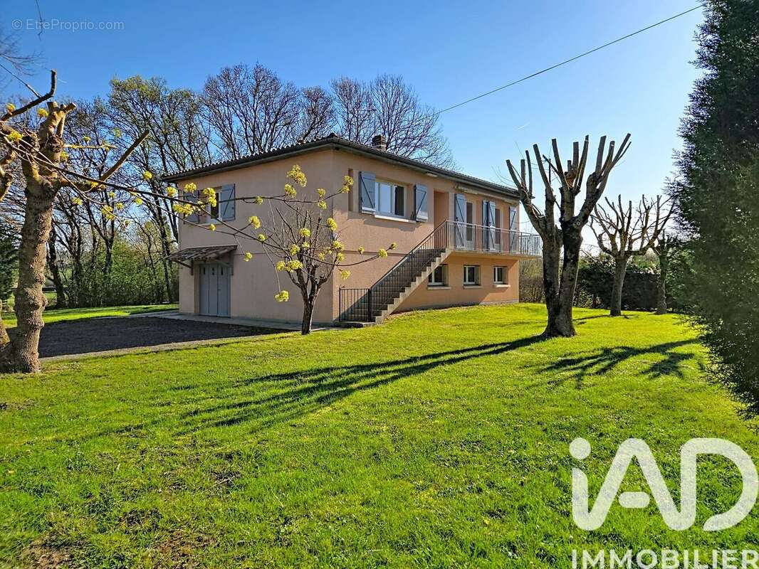 Photo 2 - Maison à PAVIE