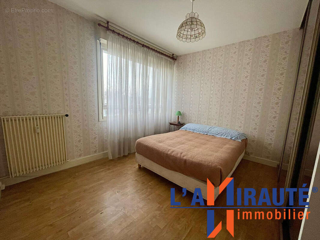 Appartement à SARTROUVILLE