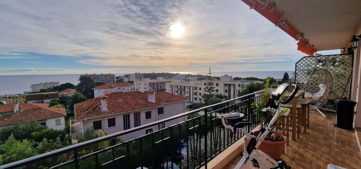 Appartement à ROQUEBRUNE-CAP-MARTIN