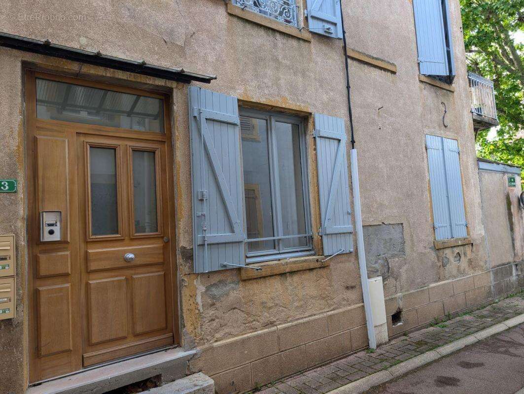 Appartement à SAVIGNY