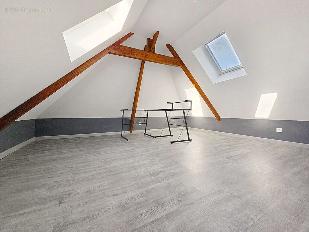 Maison à BEAURAINVILLE