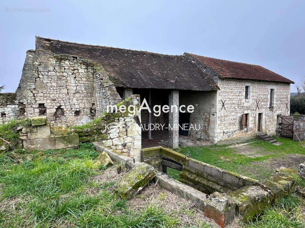 Maison à CHATELLERAULT