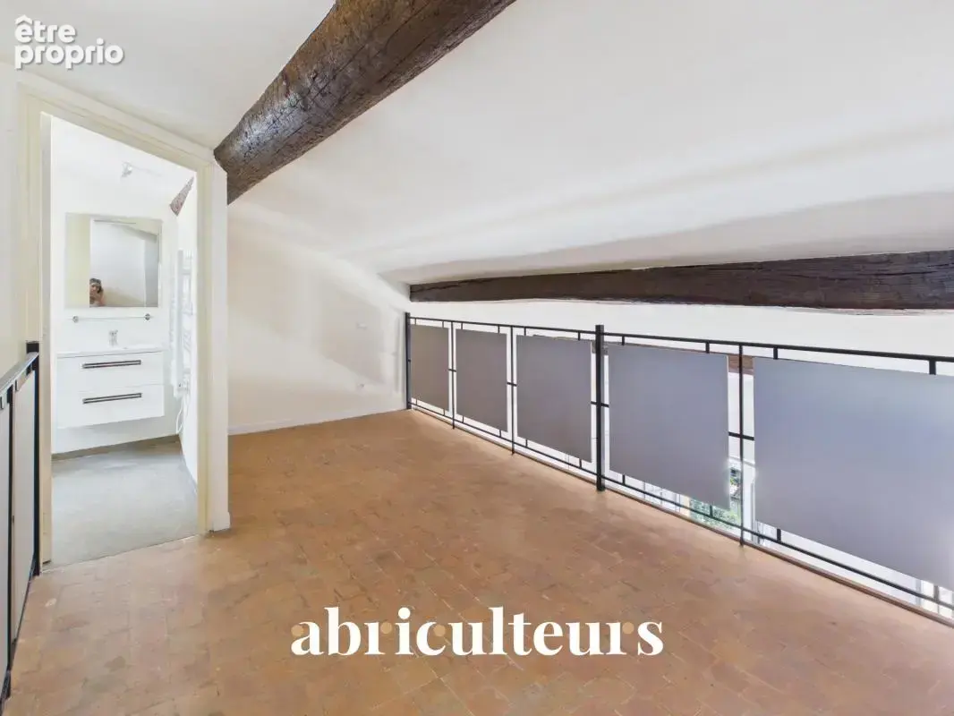 Lumineux appartement de 54 m² habitables en vente dans le centre historique de Grasse (06130) - photo 6