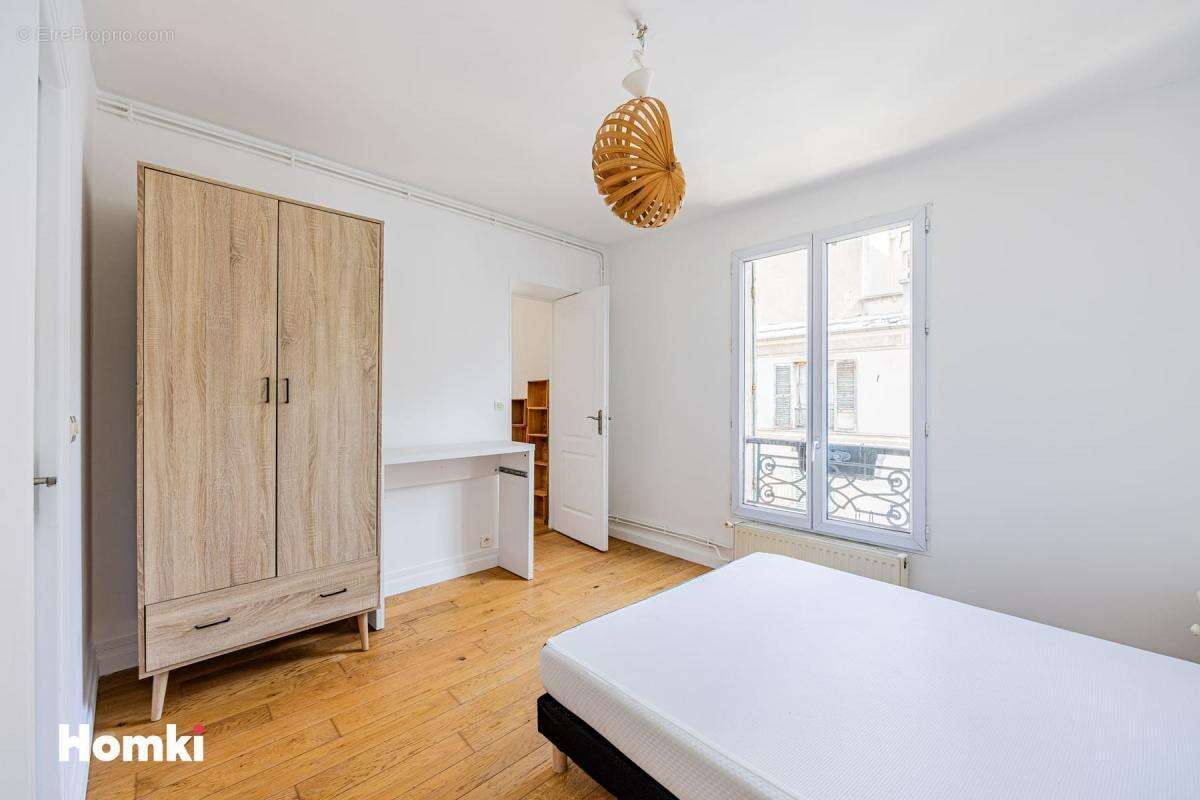 Appartement à PARIS-10E