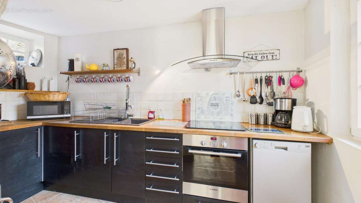 Maison à MUR-DE-BARREZ