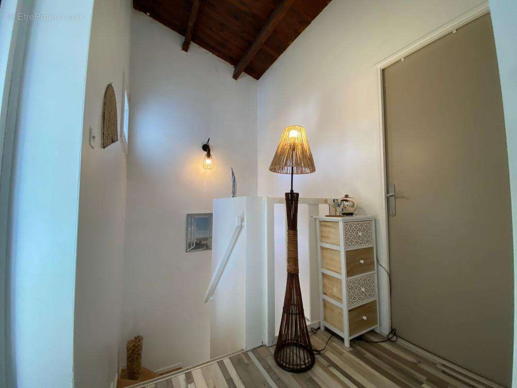 Maison à LES MATHES