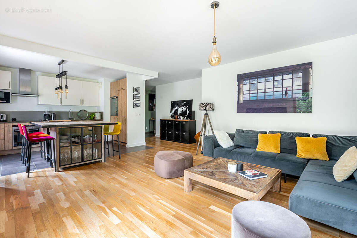 SOUS COMPROMIS Rez-de-Jardin de 4 pièces - Ecully - photo 4