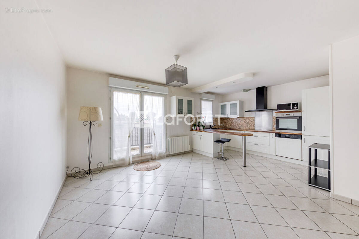 Appartement à PONTAULT-COMBAULT