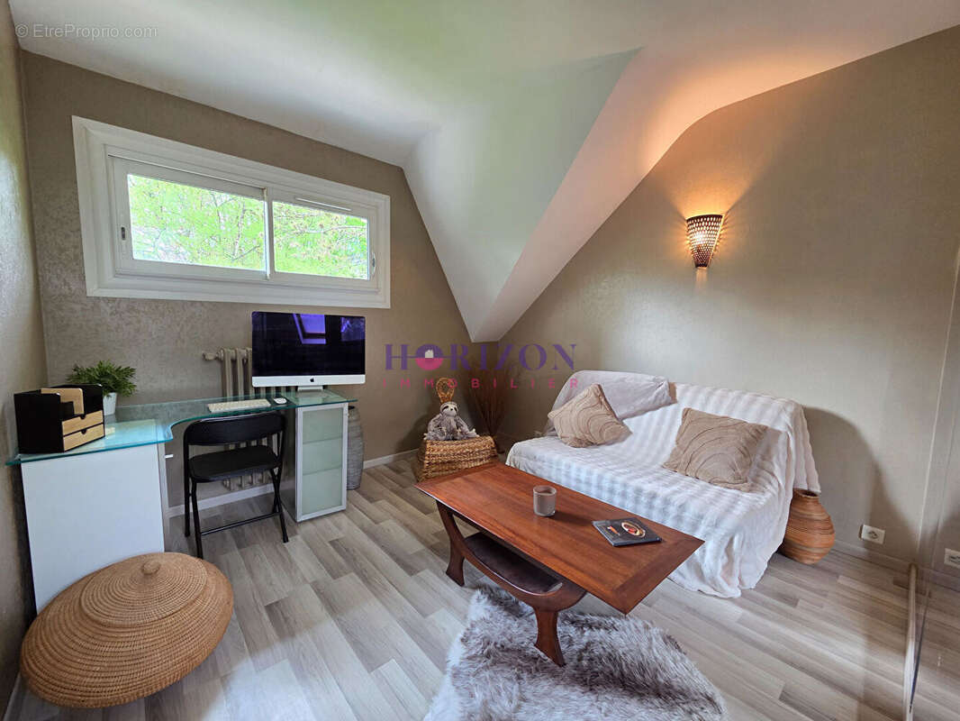 Maison à ORRY-LA-VILLE