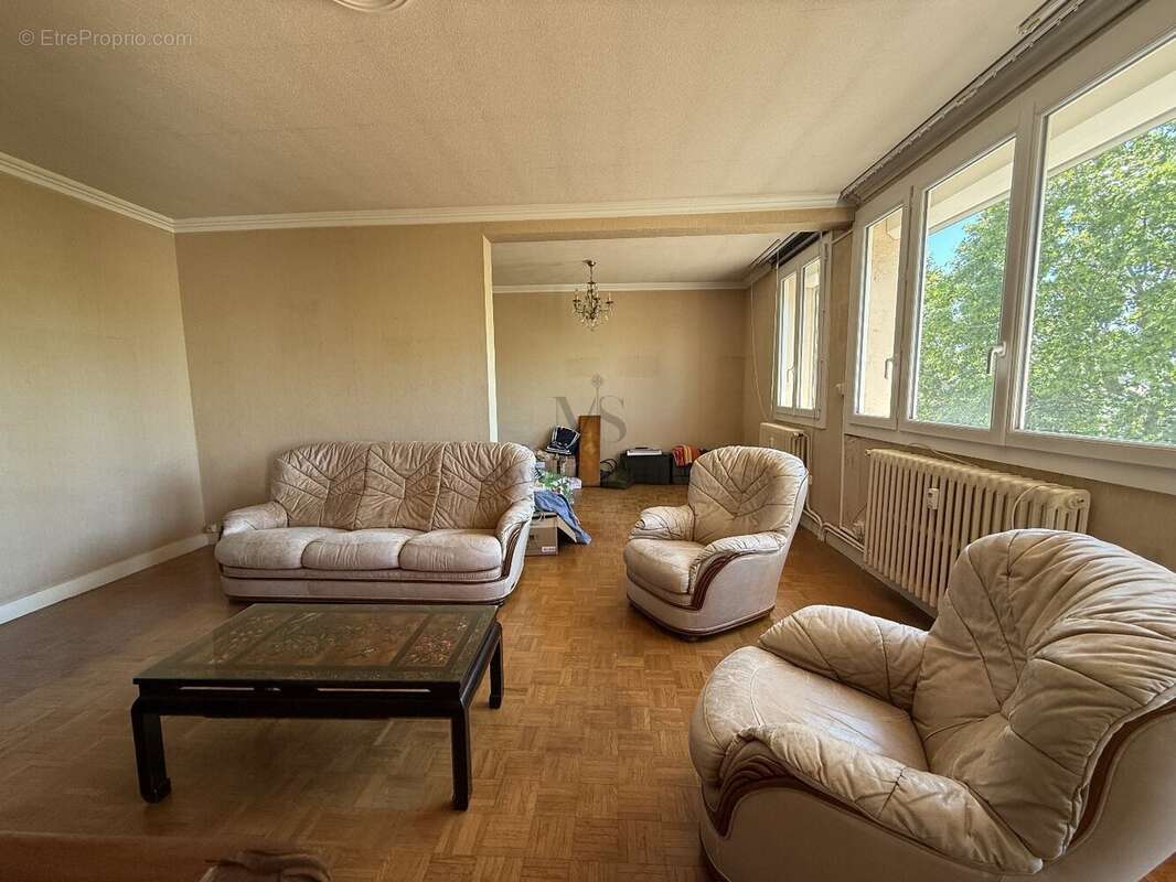 Appartement à BEZIERS