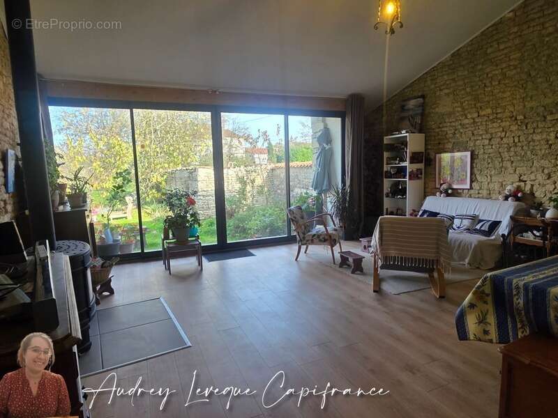 Maison à BREUIL-LA-REORTE