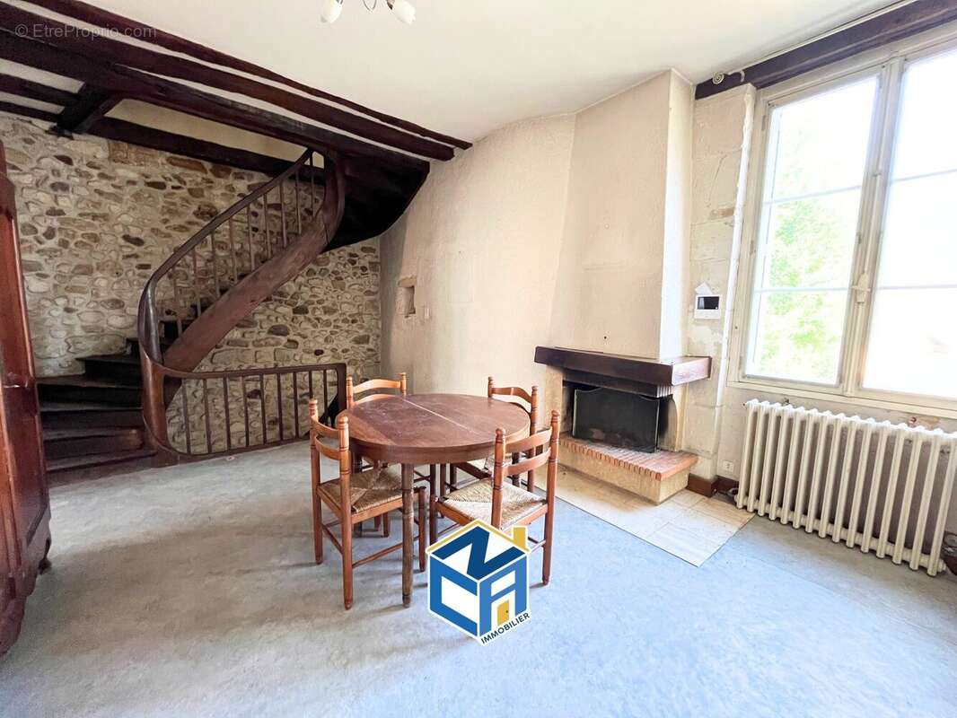 Maison à DESCARTES