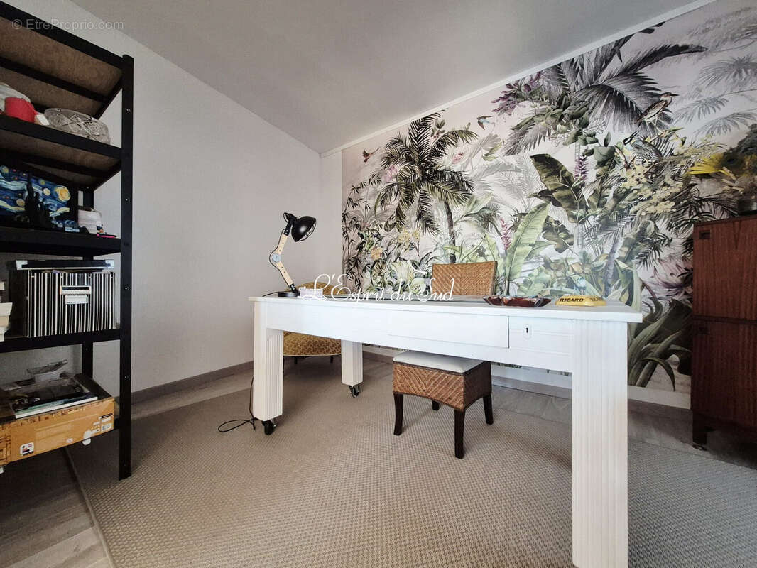 Maison 250 m² à Coufouleux  - photo 7