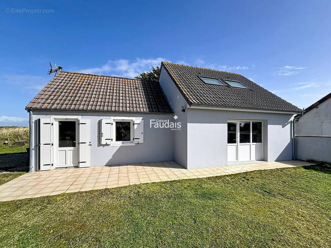 Maison à SURVILLE