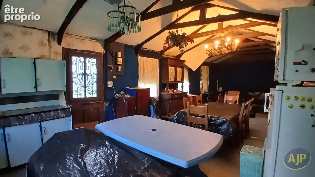 Maison à rénover sur Quilly. - photo 4