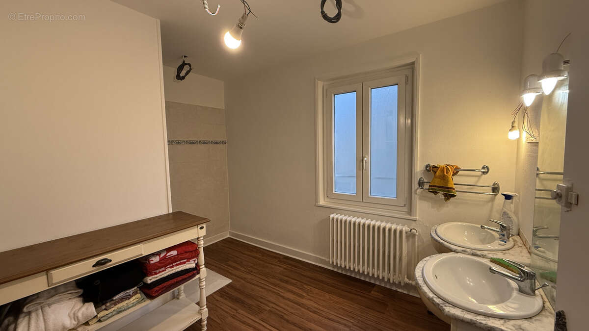 Maison à SAINT-DIDIER-SUR-CHALARONNE