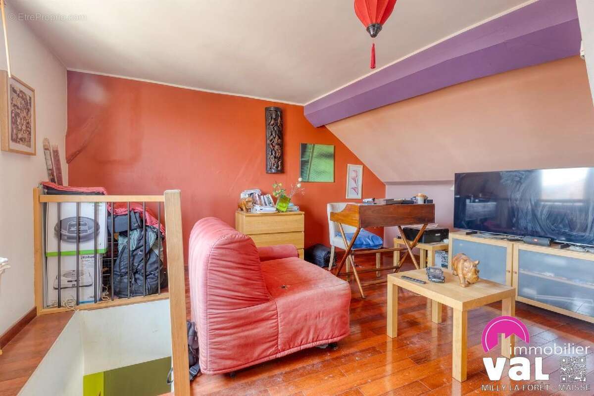 Maison à MILLY-LA-FORET