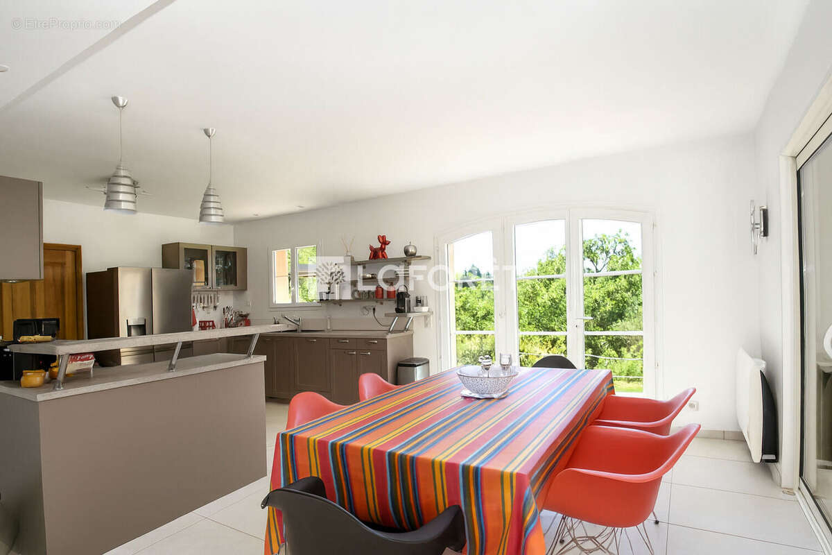 Maison à MONTAUROUX