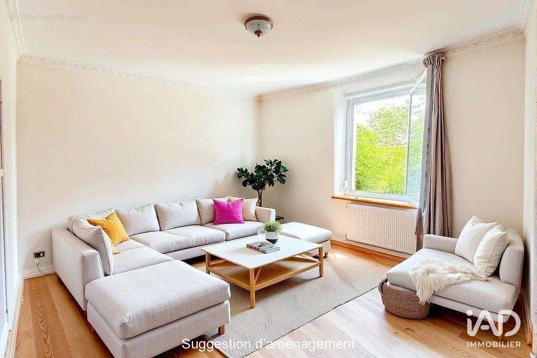 Photo 6 - Maison à RUSSANGE