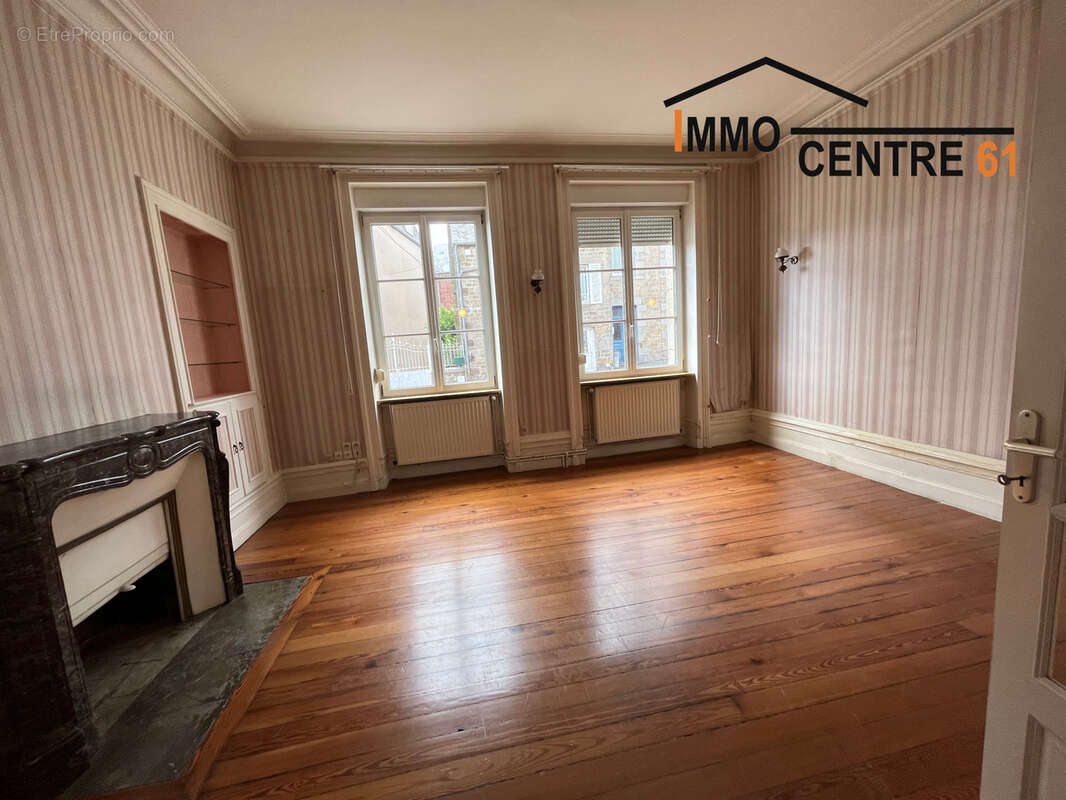 Maison à LA FERTE-MACE