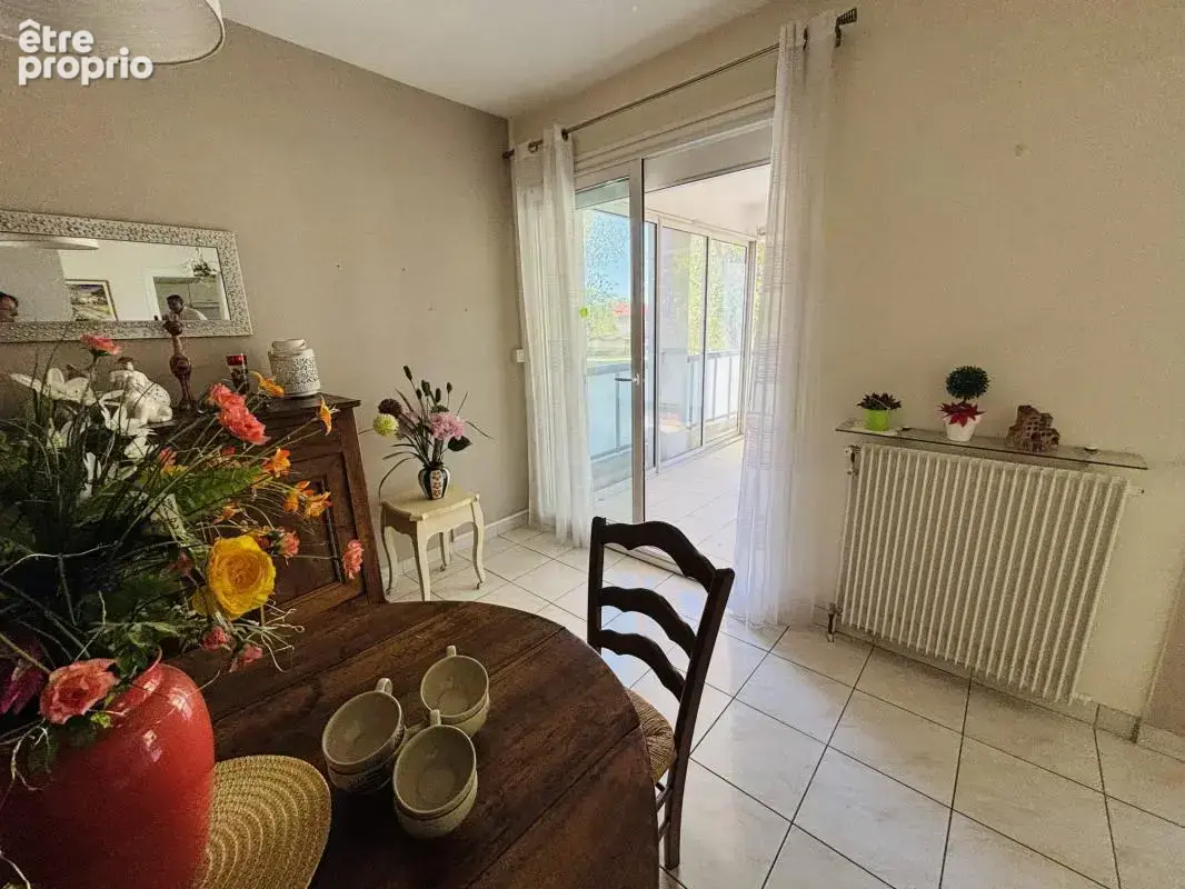 Bel appartement t 4 terrasse et garage - photo 8