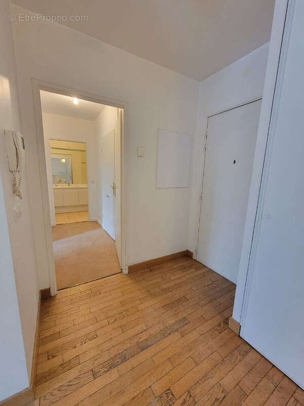 Appartement à MONTROUGE