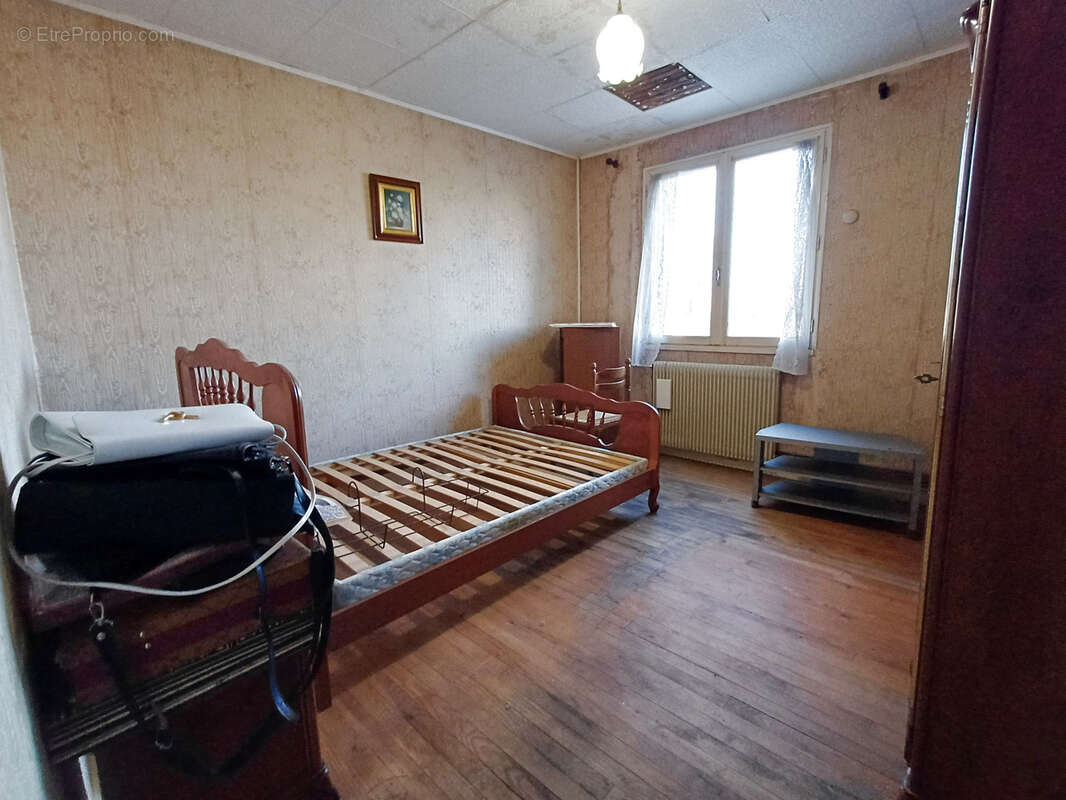 Maison à BAIGNES-SAINTE-RADEGONDE