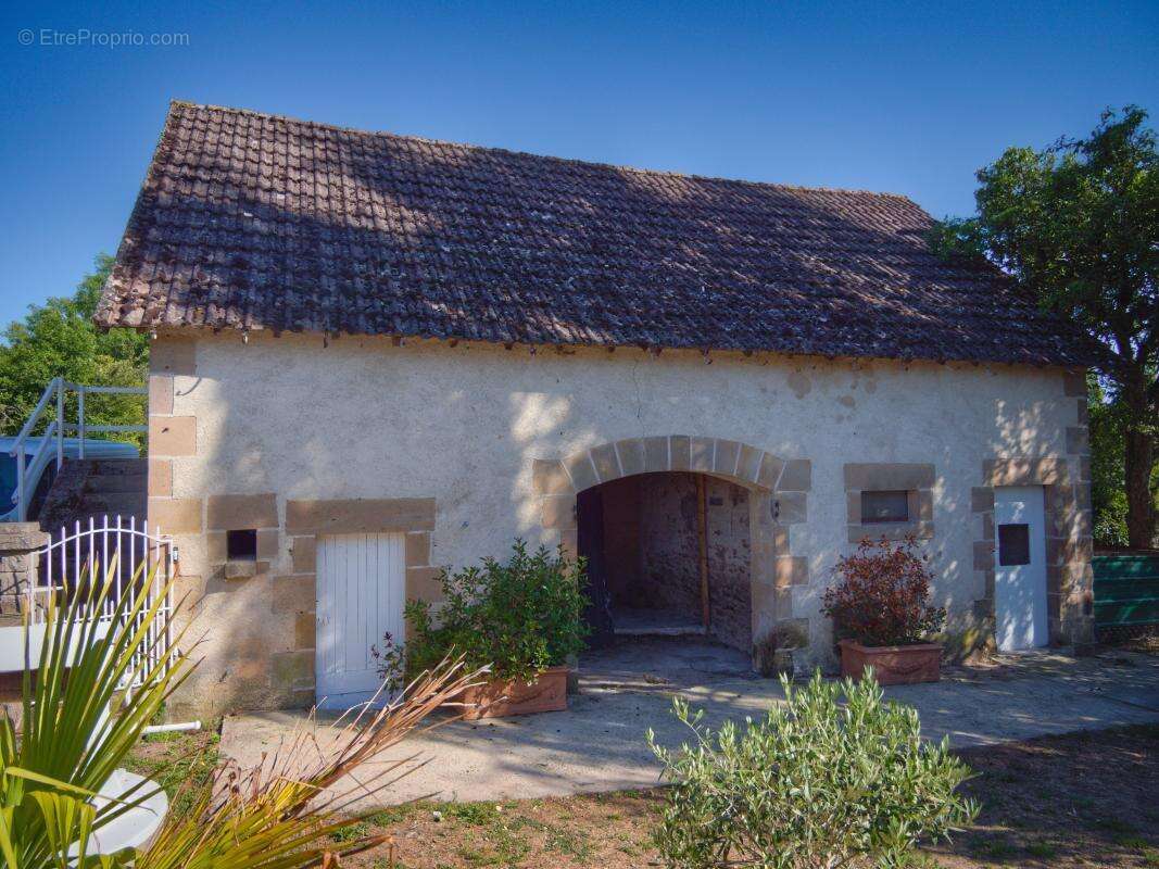 Maison à CERILLY