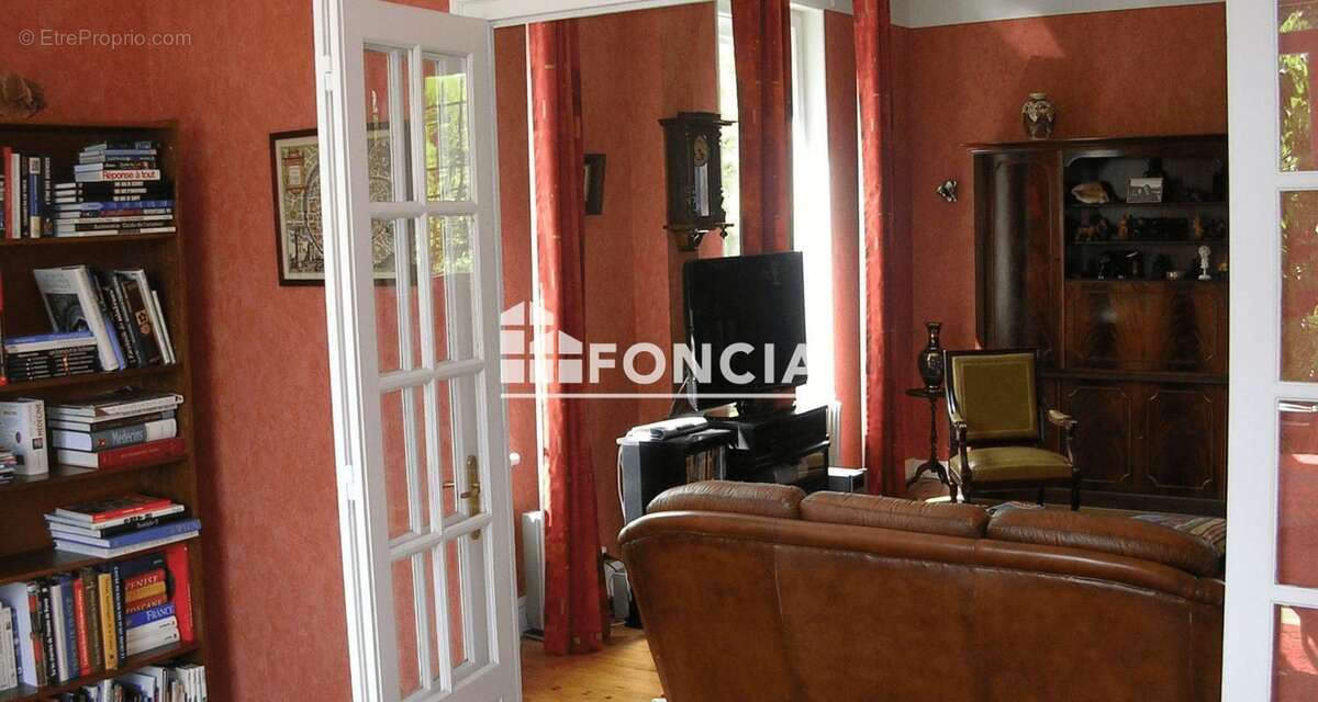 Maison à SAINTE-FOY-LES-LYON