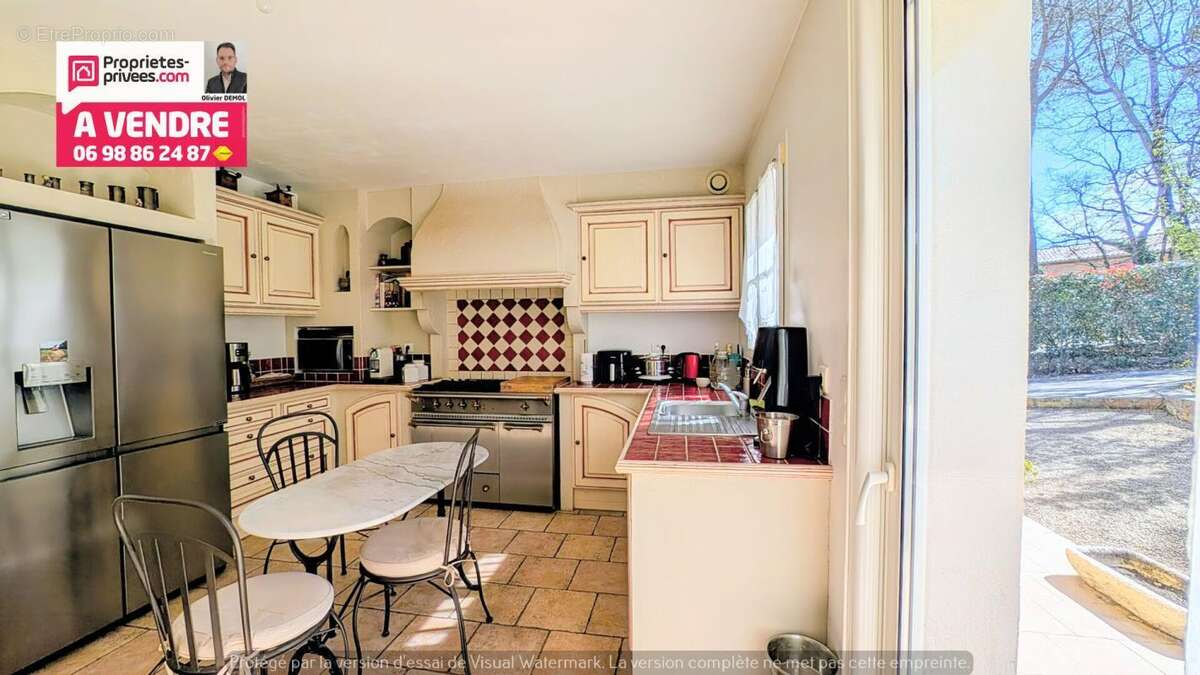 Belle villa recente de 215 m² hab; 160 m² + 2 pieces 50 m². calme et residentiel - photo 10