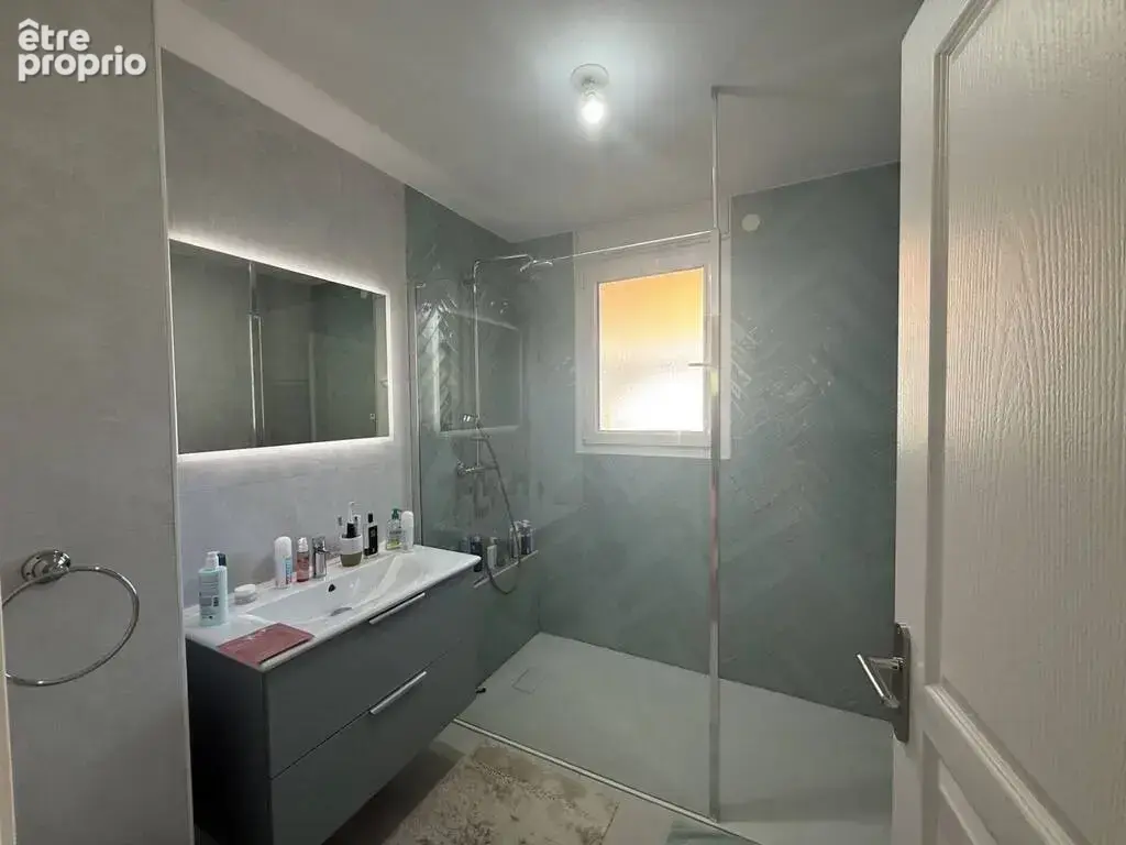 Appartement 3 pièces 82 m² Divonne-les-Bains - photo 8