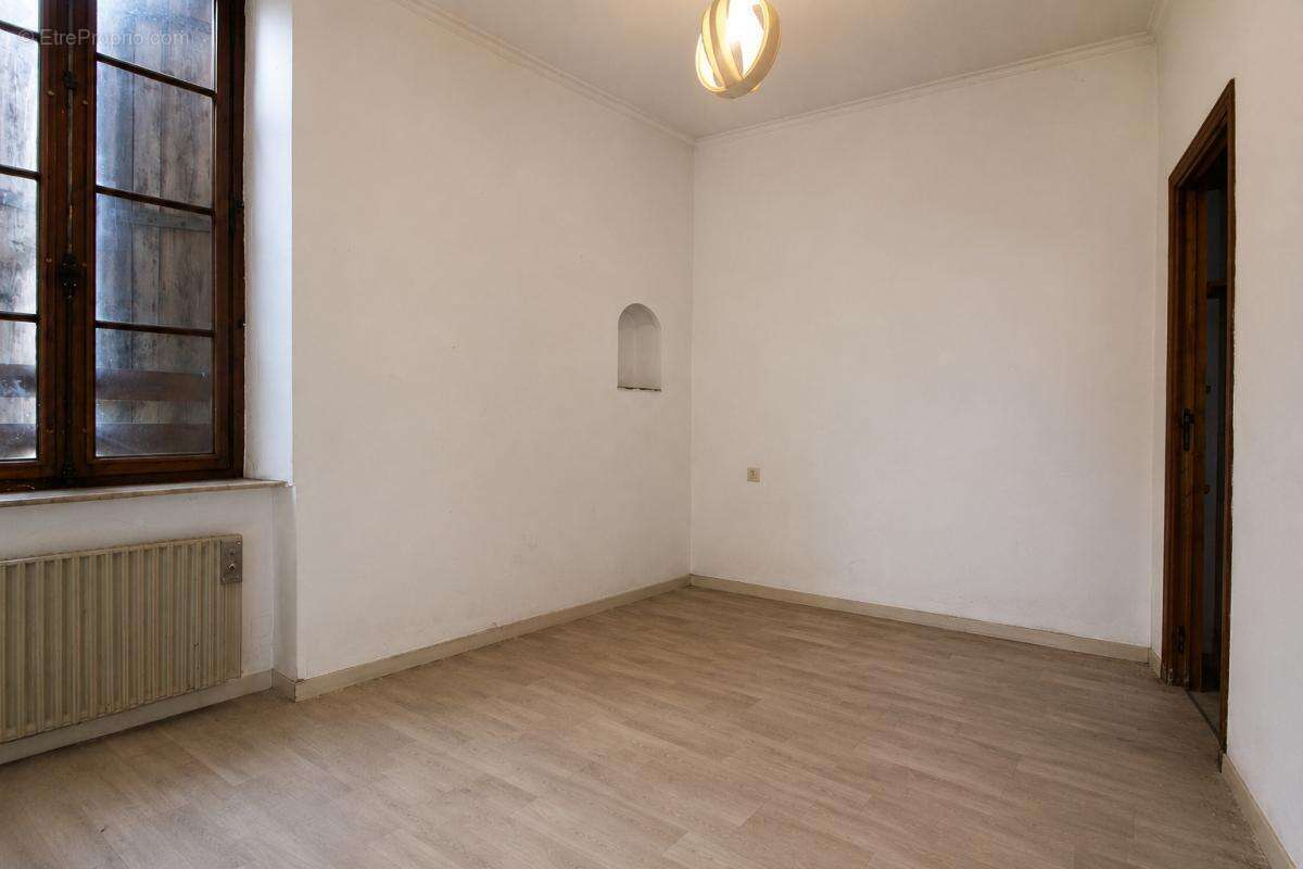 Maison à PEPIEUX