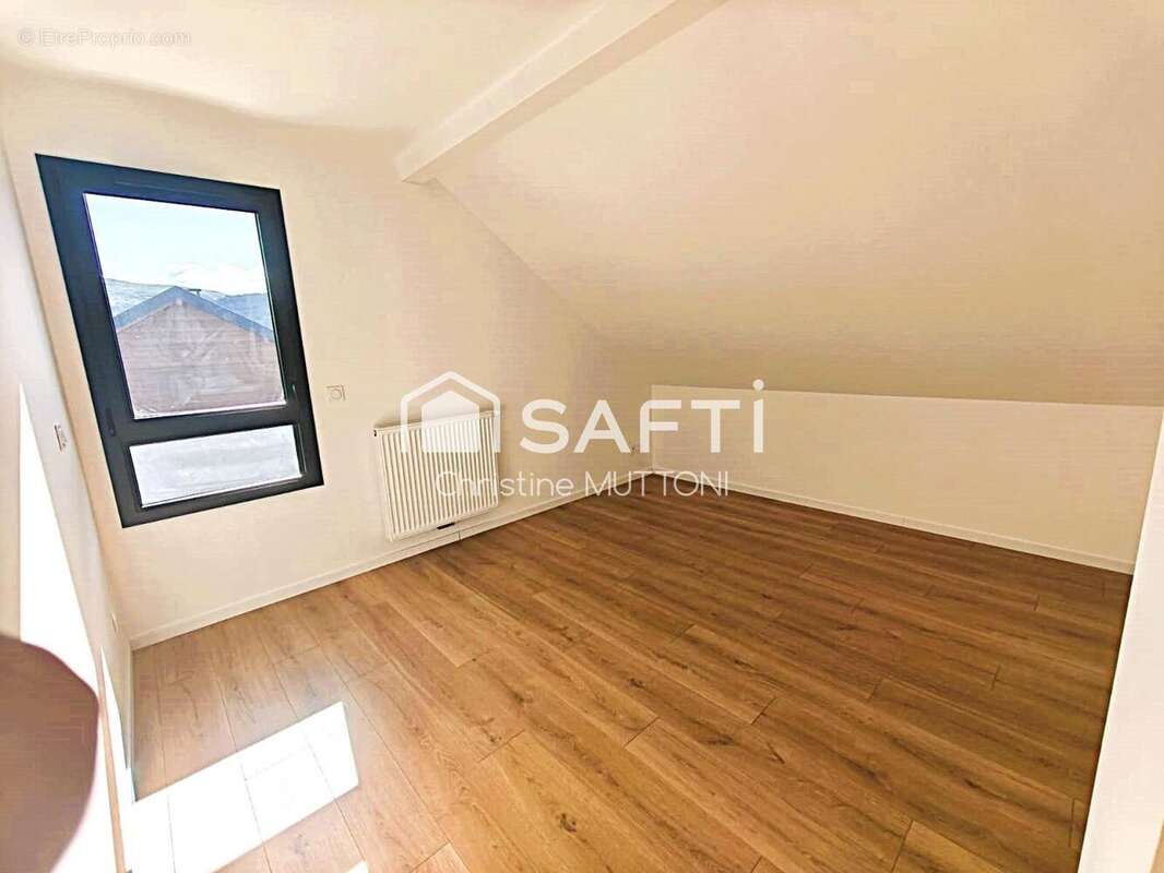 Photo 8 - Maison à CREMPIGNY-BONNEGUETE