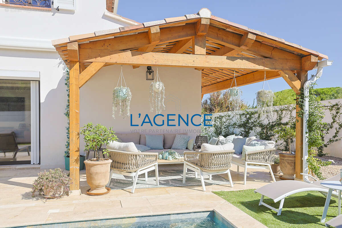 Maison à HYERES