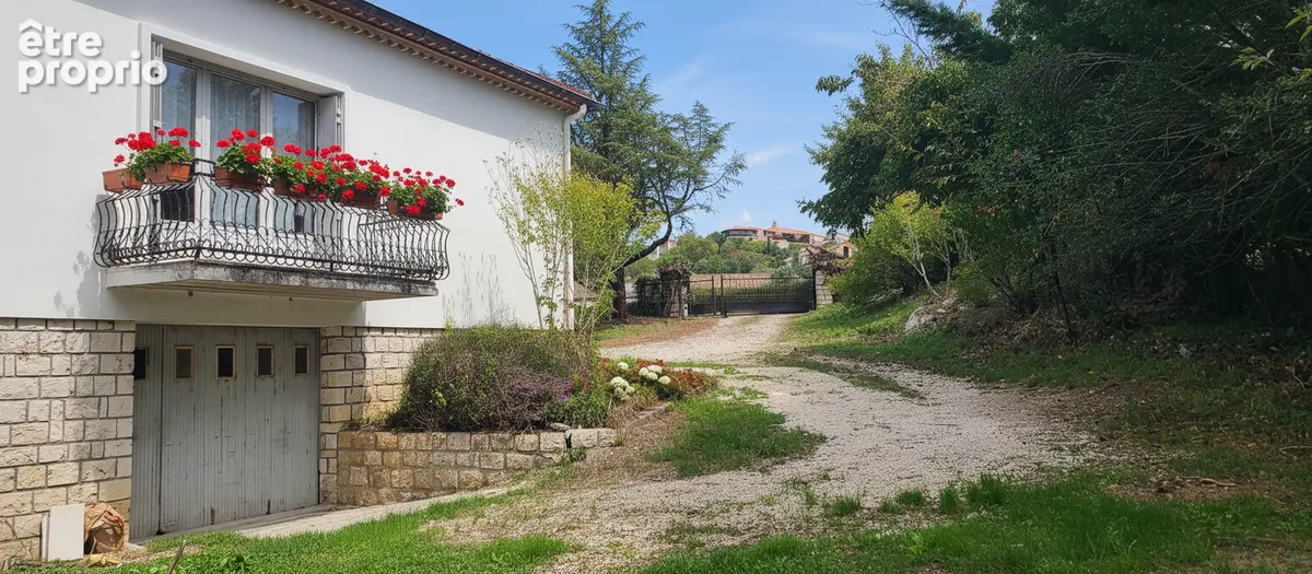 Maison individuelle des années 1970  au pied du village de Lauzerte. - photo 3