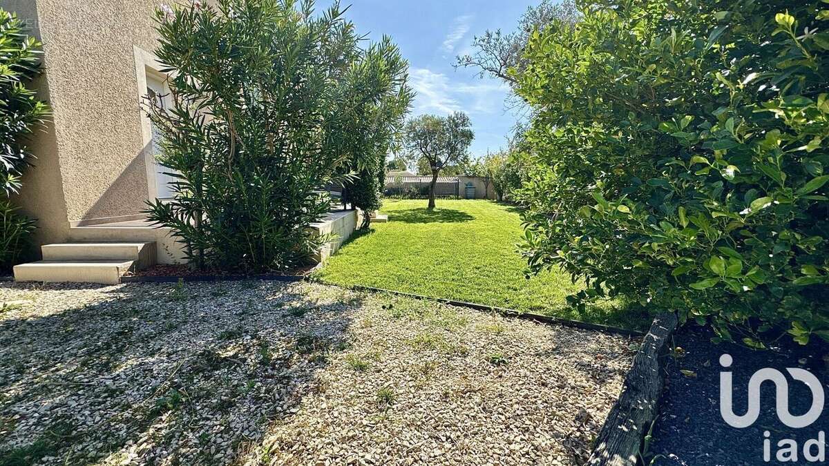 Photo 6 - Maison à SAINTE-CECILE-LES-VIGNES