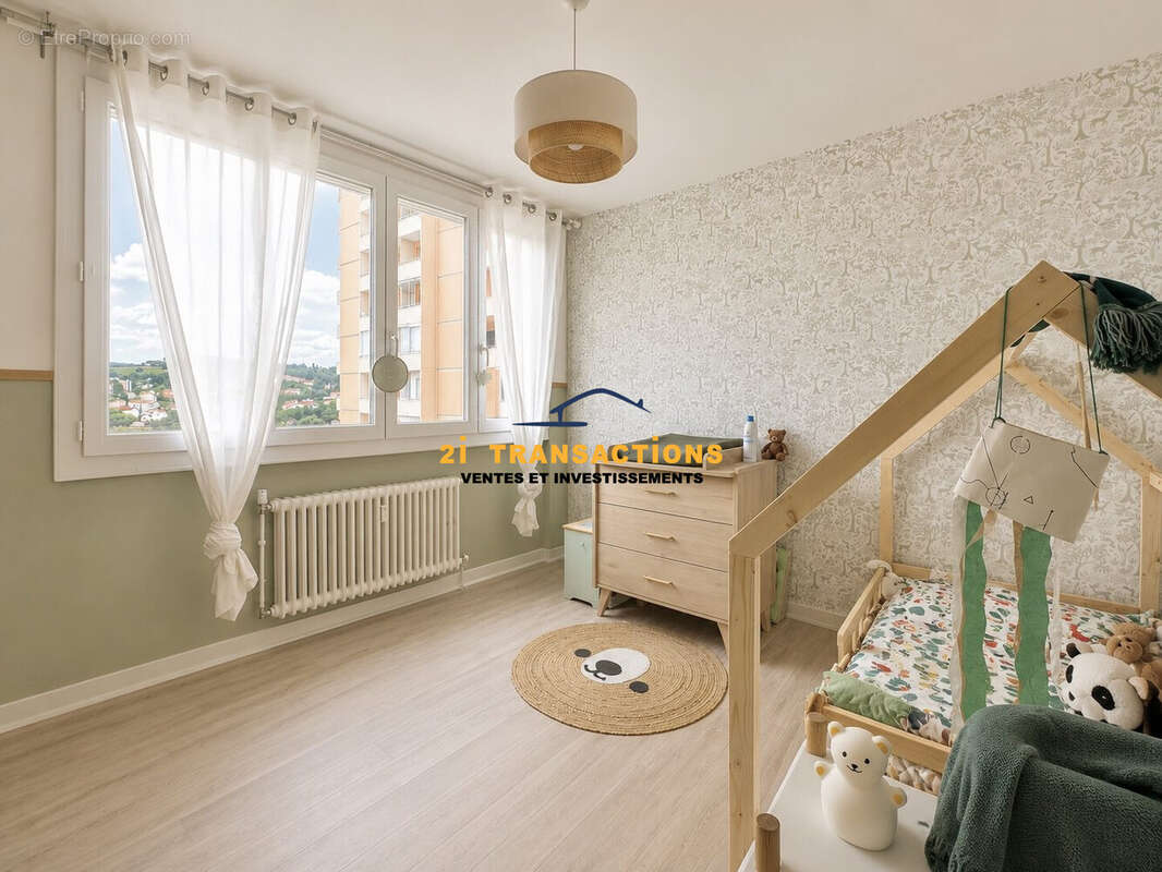Appartement à SAINT-ETIENNE