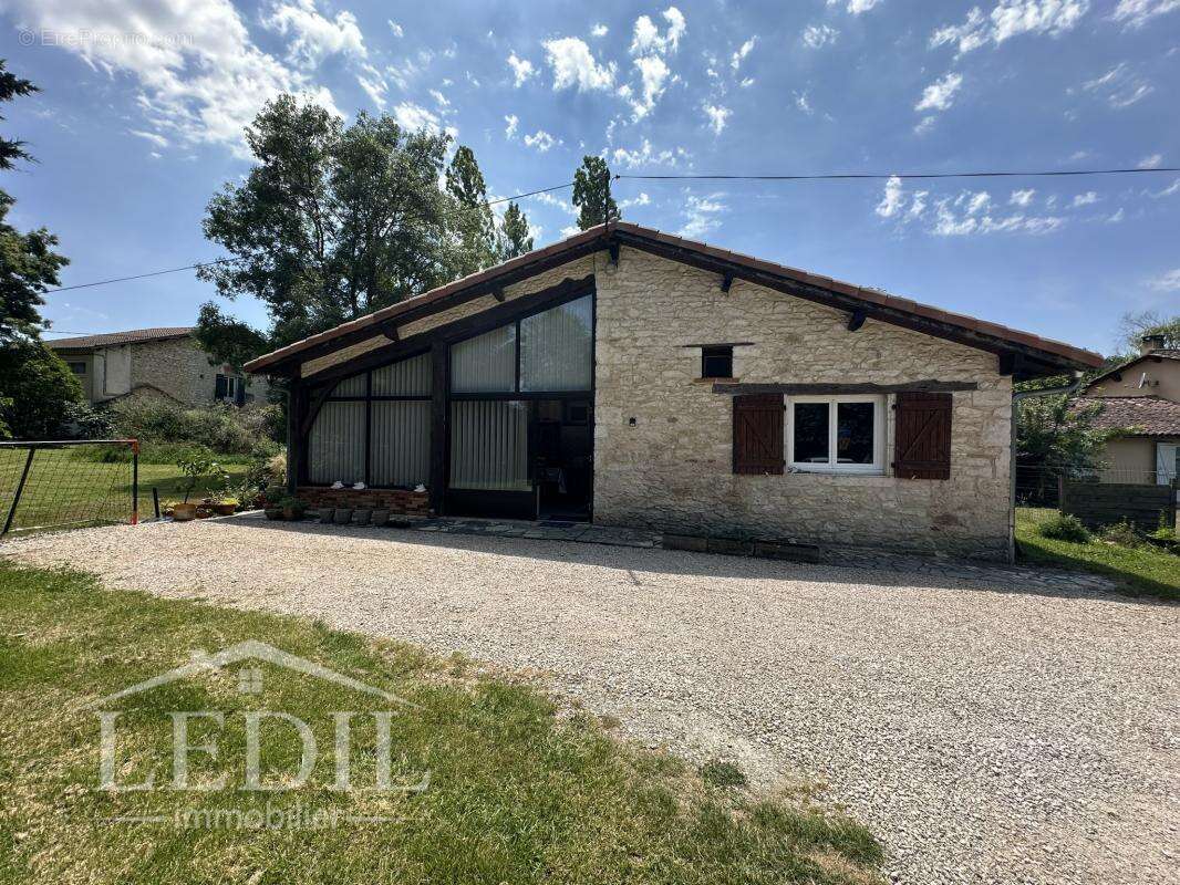 Maison à MAUVEZIN